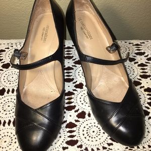 Naturalizer Black Pumps, Size 9.5 Wide